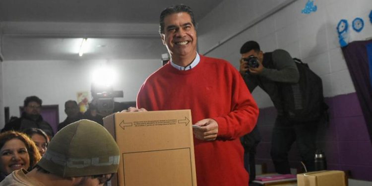 Chaco: ya votó el 15% del padrón y Capitanich destacó la “participación democrática”
