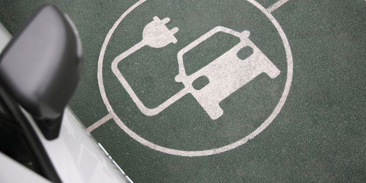 Crece la venta de vehículos eléctricos, ¿cuáles son los incentivos a este segmento?