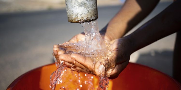 Crisis del agua: Ursea alertó por varios incumplimientos en el suministro de OSE