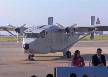 Cristina y Massa encabezaron el acto por la recuperación del avión de los «vuelos de la muerte»