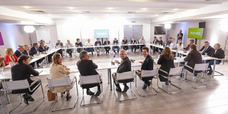 El Frente de Todos se llamará Unión por la Patria y define su reglamento electoral