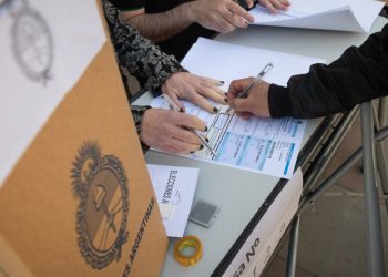 Elecciones 2023 EN VIVO: minuto a minuto arrancaron los comicios en Córdoba y Formosa para gobernador