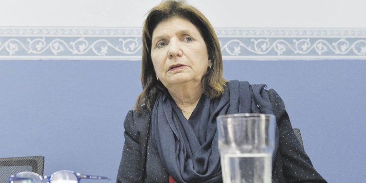 Elecciones en Córdoba: llegó Patricia Bullrich y aguardará los resultados junto a Luis Juez