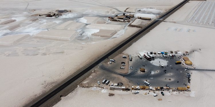 En agosto comienza la produción de baterías de litio para abastecer al sector público