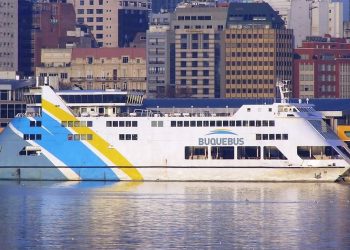 La Aduana argentina inhabilitó un barco emblema de Buquebus