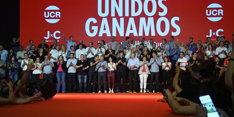 La UCR reúne a su Convención Nacional en medio de los debates por la ampliación de JxC