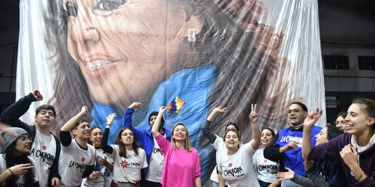 Las fuerzas políticas de Córdoba cerraron sus campañas para las elecciones de la provincia