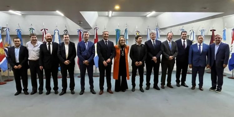 “Lista de unidad, estrategia electoral y plan de gobierno”: el pedido de los gobernadores peronistas