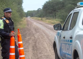 Los restos óseos y el dije hallados serán peritados antes de ser exhibidos a la familia