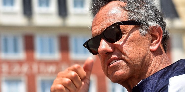 ¡Marty, tenés que venir conmigo! Scioli firmó su precandidatura y lanzó un spot inspirado en Volver al Futuro