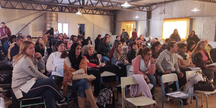 Más de 12 mil delegadas y delegados de escuelas de Suteba reunidos en toda la Provincia