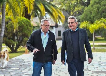 Rossi considera «beneficioso que haya más candidatos» de todo el país