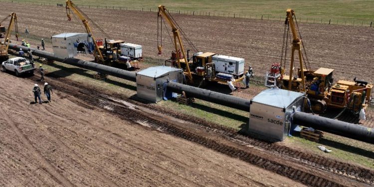 Rossi en Diputados: «El momento es complejo, pero la situación estructural comienza a cambiar»