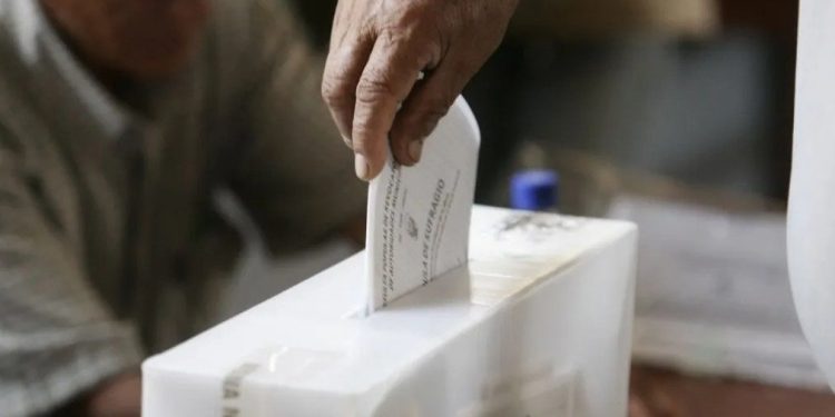 217 candidatos bajaron su candidatura porque se postulaban para varios cargos o distintas agrupaciones