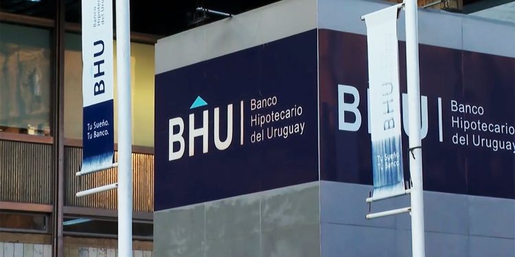 AEBU le apuntó al gobierno por el proyecto sobre fusión del Banco Hipotecario con el BROU