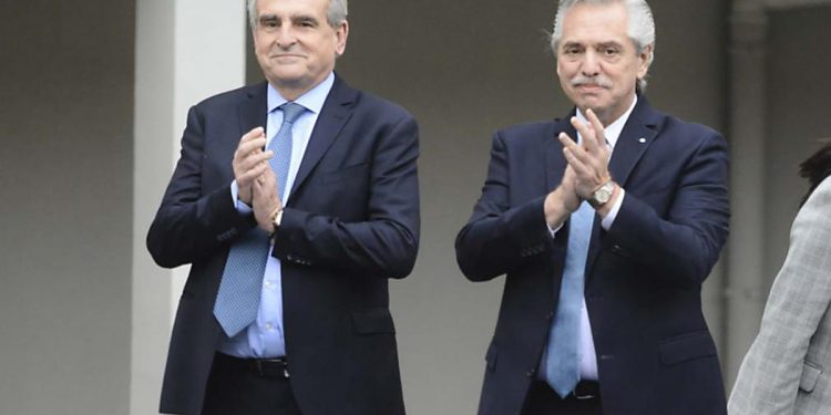 Alberto Fernández entregó la vivienda número 115 mil de su gestión