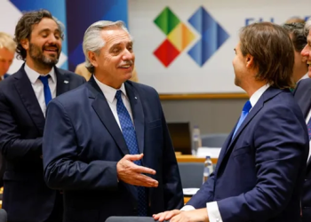 Alberto Fernández volvió a hablar del agua salada y pidió evitar que Argentina tenga el mismo problema