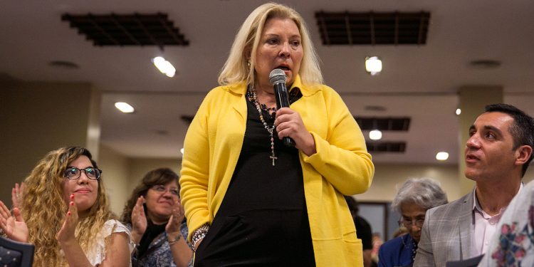 Carrió sufrió un accidente isquémico y quedó internada en la ciudad de Esperanza