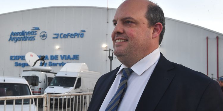 Ceriani sobre Aerolíneas: La oposición “no entiende el concepto de desarrollo económico”