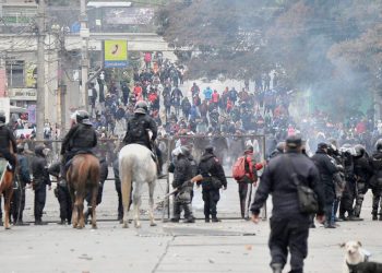 Congreso: fuertes cruces por la represión en Jujuy entre oficialismo y oposición y el duelo Bregman-Espert