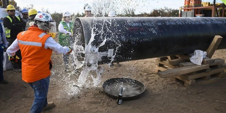 Cuántas escuelas, hospitales, rutas, viviendas y más se podrán construir gracias al gasoducto