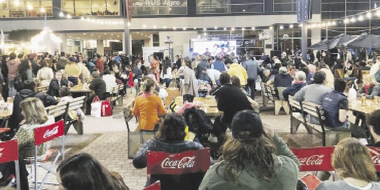 Día del Amigo detonó centros y rutas turísticas