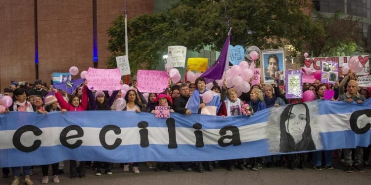 El abogado defensor de César Sena puso en duda la muerte de Cecilia Strzyzowski