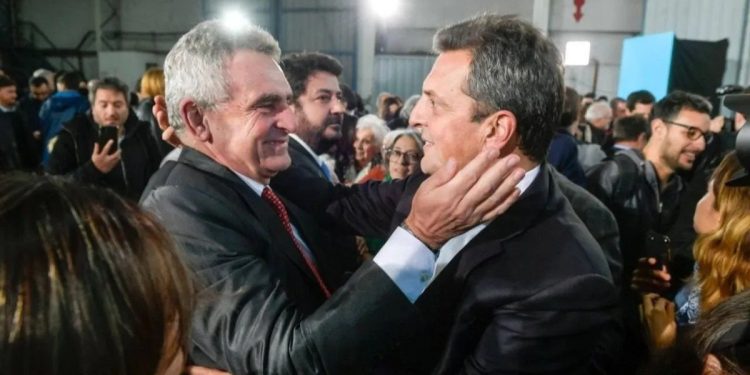 El catalán detrás del manual de campaña de UxP y los pilares a sostener en Nación y Provincia