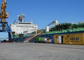 El Ejecutivo aprobó decreto de desmonopolización de venta de combustibles en puertos