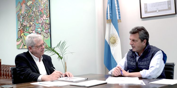 El Gobierno viaja a Washington para cerrar el acuerdo con el FMI