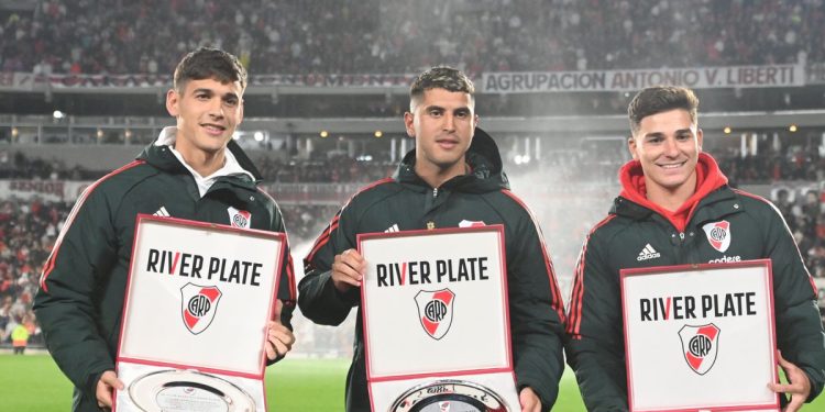 El homenaje de River a los campeones del mundo