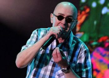 El Indio Solari estrenó dos temas nuevos junto a los “Fundamentalistas”