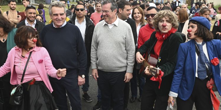 El jefe de Gabinete recorrió el predio de Tecnópolis junto a Tristán Bauer