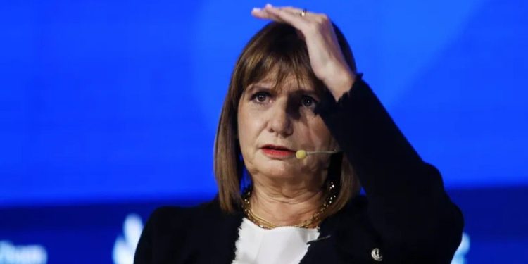 Escándalo Bullrich: una consultora con la dirección de su casa le facturaba 400 mil pesos por mes a su propia fundación
