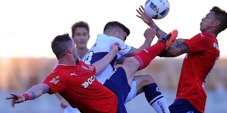 Independiente visita a Gimnasia con la misión de cortar una mala racha