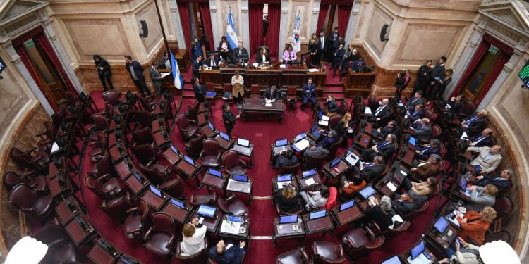 Juicio político, GNL y monotech: la agenda legislativa que arrancará 15 días antes de las PASO