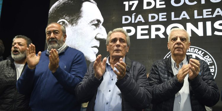 La CGT recibe a Massa y a Rossi para ratificar su respaldo a la fórmula de UxP