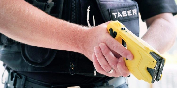 La Ciudad anunció que comprará 500 armas de baja letalidad y 30 pistolas Taser