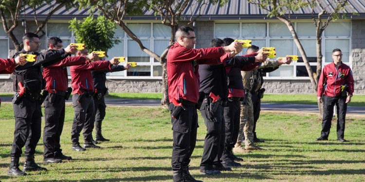 La Policía de la Ciudad comienza a utilizar las Taser en los barrios y estaciones de subte