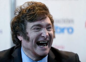 Libertad para una casta nueva: Milei fue denunciado otra vez por vender candidaturas por miles de dólares