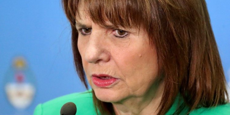 Los trabajadores del subte cruzaron a Bullrich: “No sea ridícula, es nuestra vida y la de los pasajeros”