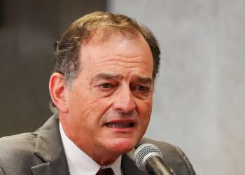 Manini Ríos cree que existe un plan dentro del gobierno para destruir a Cabildo Abierto