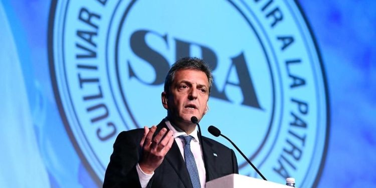 Massa en La Rural: “Creo en el campo como uno de los motores de crecimiento de Argentina”