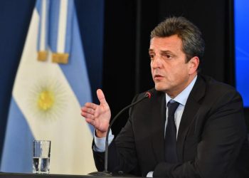 Massa: «No les tenemos miedo a los parásitos del Estado que pretenden extorsionar»