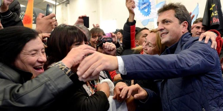 Massa y la campaña en Varela: “Al país que sueña con el trabajo y la educación, lo invitamos a que nos acompañe”