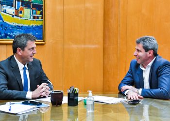 Massa y Uñac charlaron sobre obras en el sector energía y en los sistemas de riego
