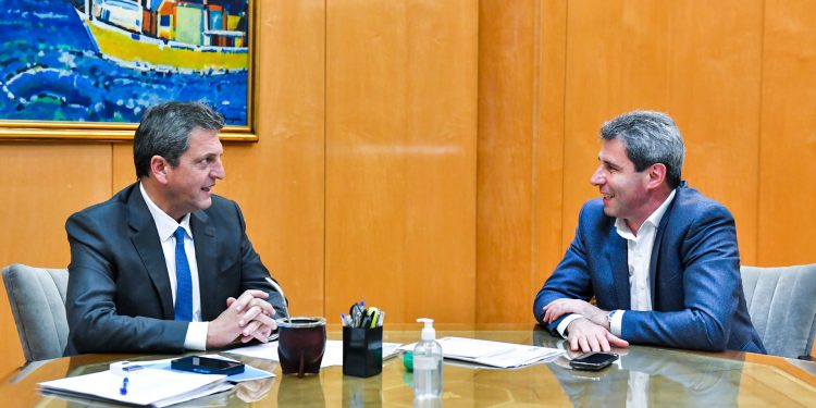 Massa y Uñac charlaron sobre obras en el sector energía y en los sistemas de riego