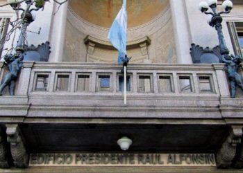 Para la Auditora General de la Nación, la oposición que quiere “una gran devaluación”