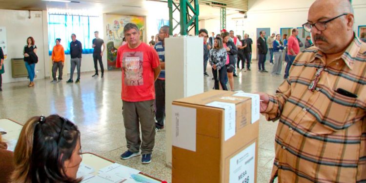 Según analistas, se aleja la posibilidad de un escenario electoral de tercios