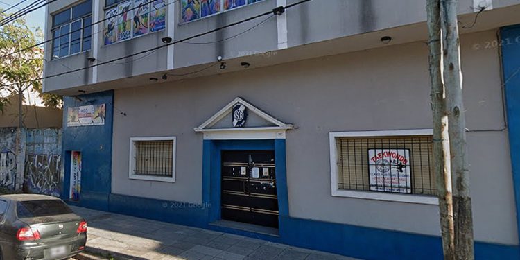 Tres delincuentes armados robaron en un club en Piñeyro y dispararon antes de escapar